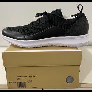 Michael Kors Merlyn Trainer - 8M